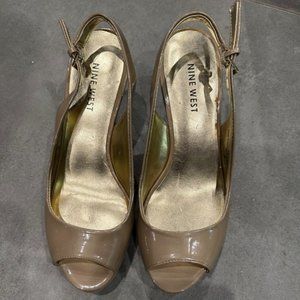 Nine West Tan Patent Leather "Sharina" Slingback Heel 3" heel (Size 6M)